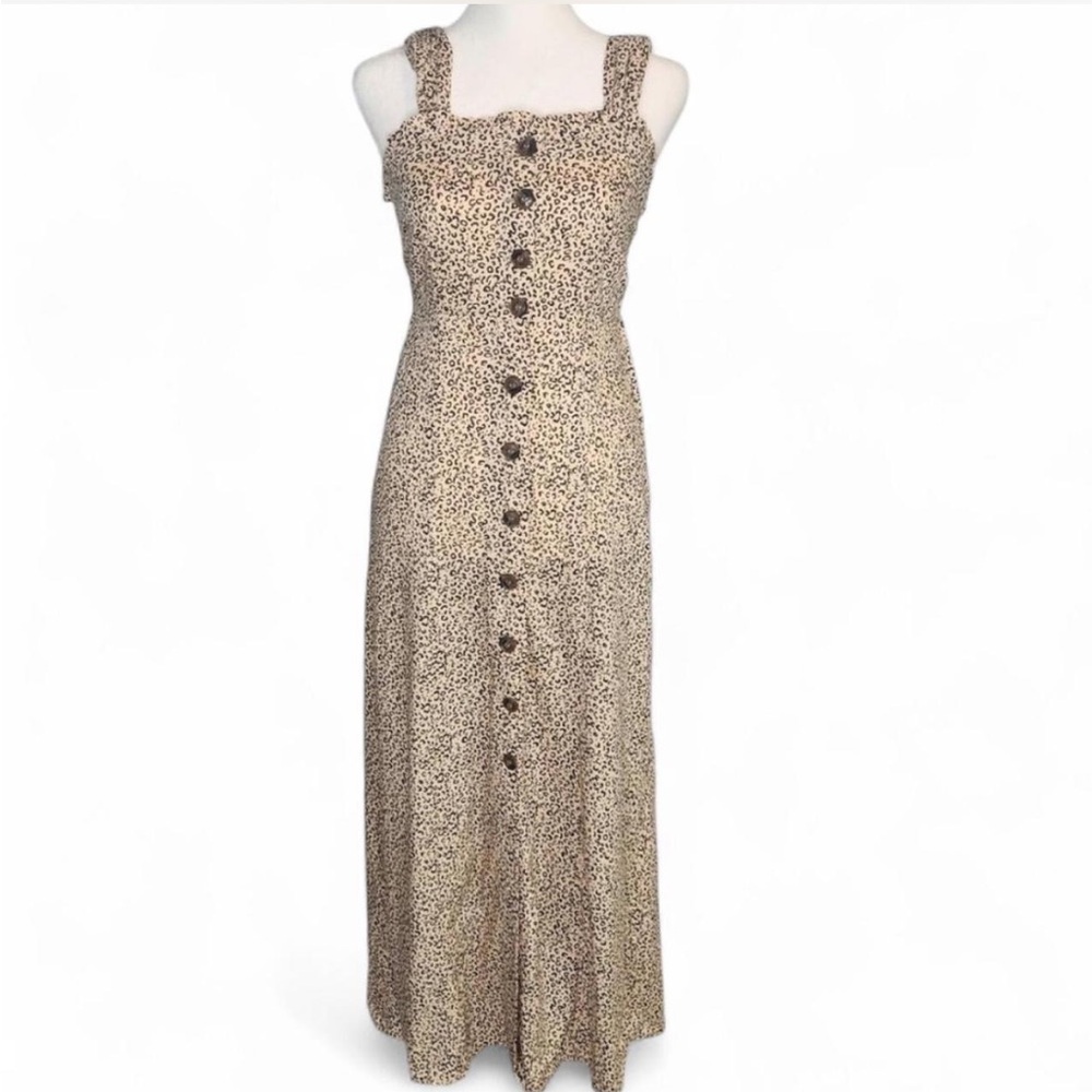 Elegant Cheetah Button-Down Dress